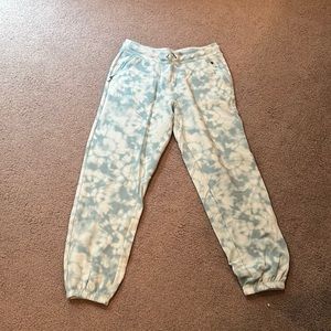 Athleta girl size 14 xl sweatpants light blue tie die
